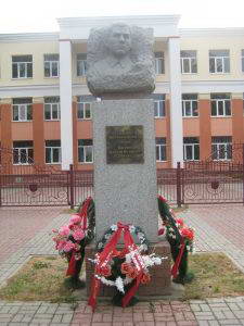 Памятник Наганову А.Ф.