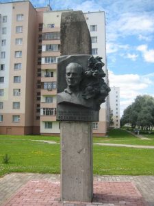 Памятник Петрусю Бровке