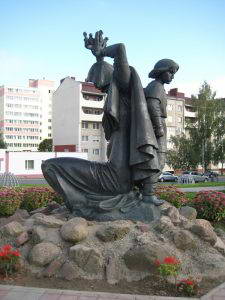 Памятник Рогнеде и Изяславу